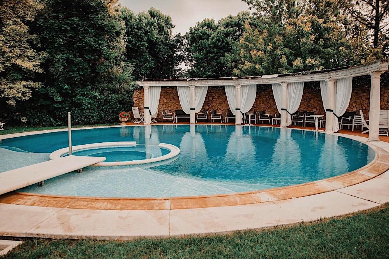 Relais Villabella Hotel Сан-Боніфачо Екстер'єр фото